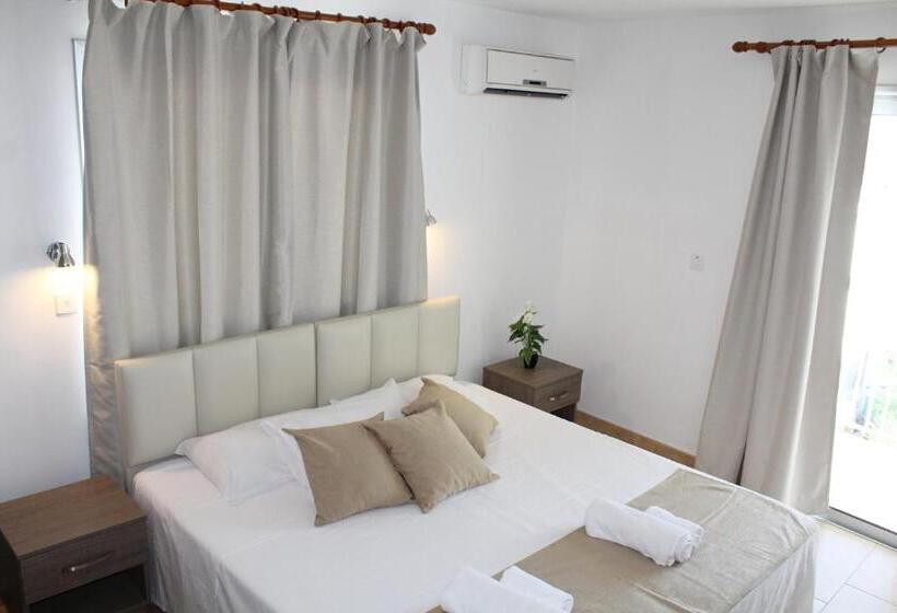 Maria Zintili Apartments