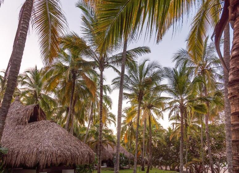 پانسیون Casalina