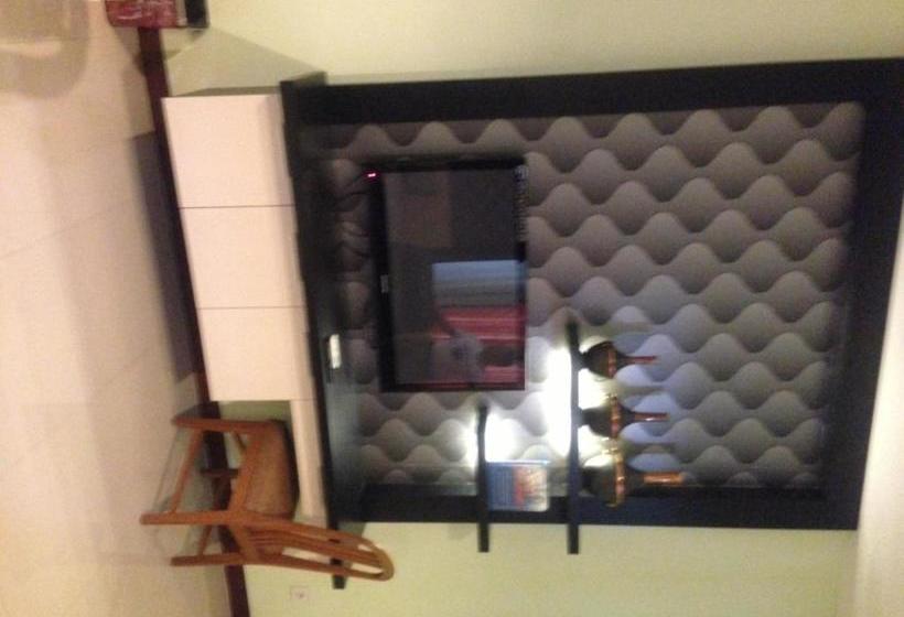 פנסיון Cempaka Mas