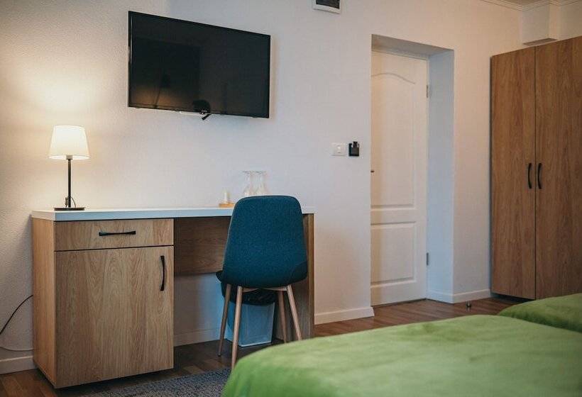پانسیون Nest Guesthouse