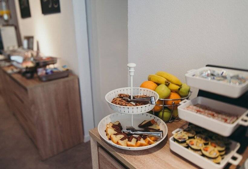 پانسیون Nest Guesthouse