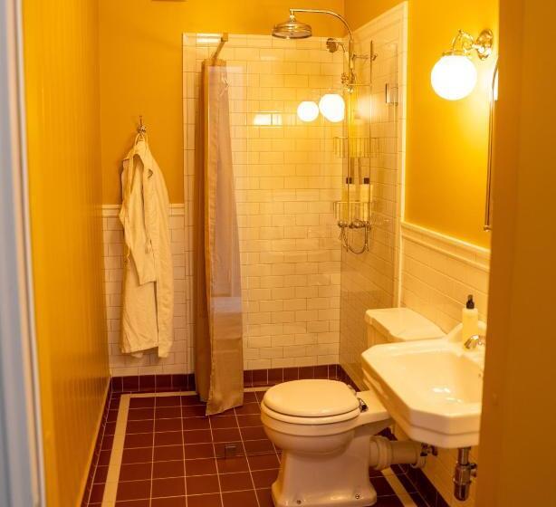 بنسيون Ombergs Turisthotell