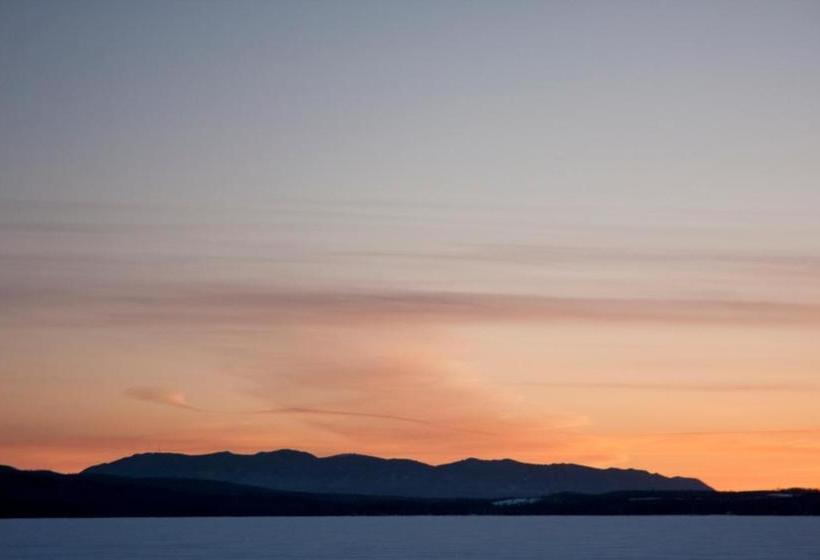 הוסטל Auberge Les Victorines Du Lac