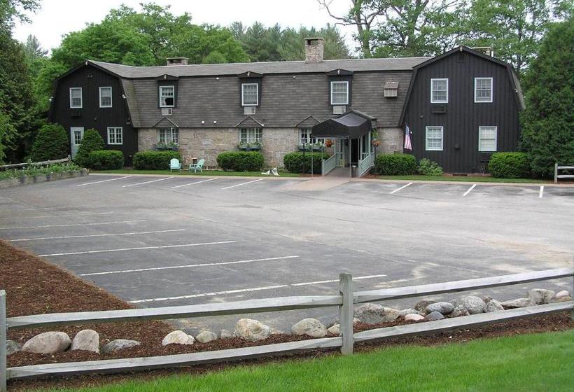 Общежитие Old Field House