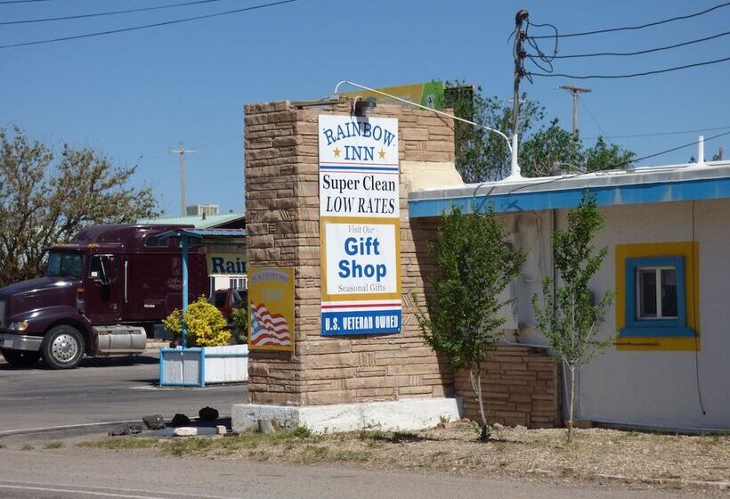 فندق صغير Rainbow Inn & Cottages