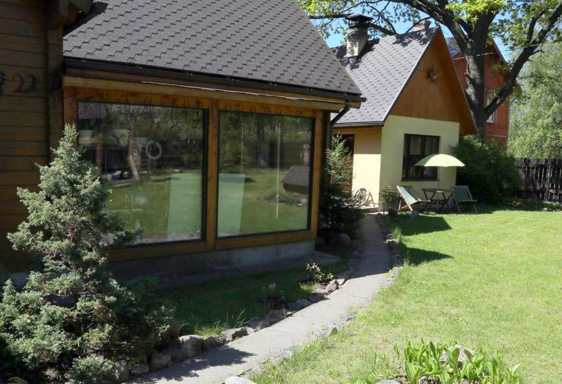 بنسيون Guest House šampētera Māja