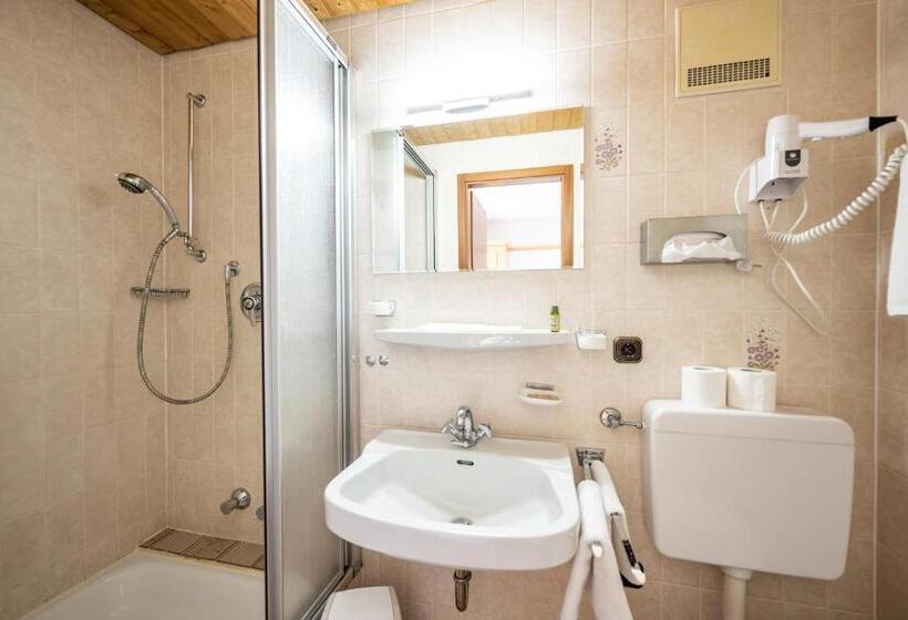 بنسيون Haus Widdersteinblick