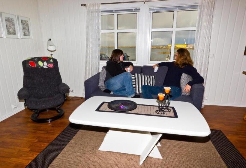 פנסיון Kristina Apartment & Alma House