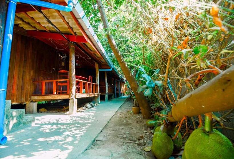 پانسیون Molina Bungalows