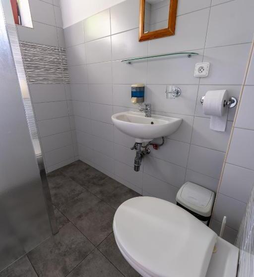 پانسیون Penzion Pod Pralesem