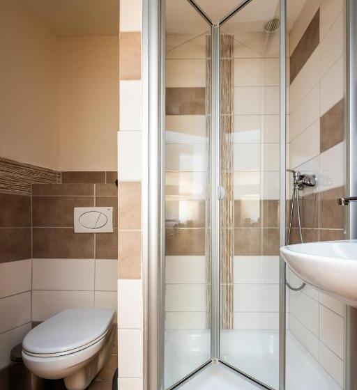 پانسیون Penzion Pod Pralesem