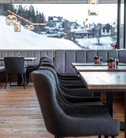 پانسیون Rohrmooser Schlössl