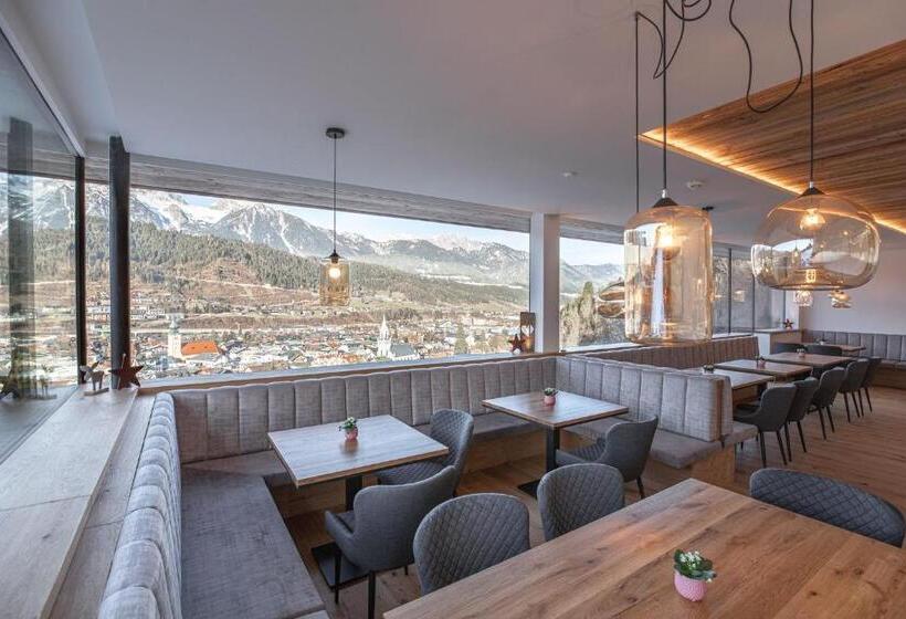 پانسیون Rohrmooser Schlössl