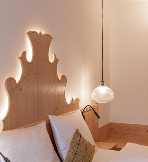 پانسیون Rohrmooser Schlössl