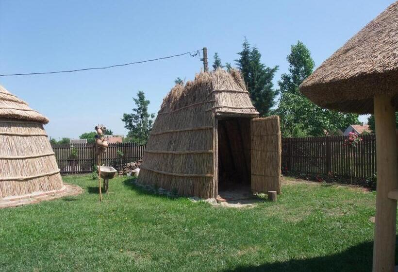 ペンション Sóvirág Vendégház