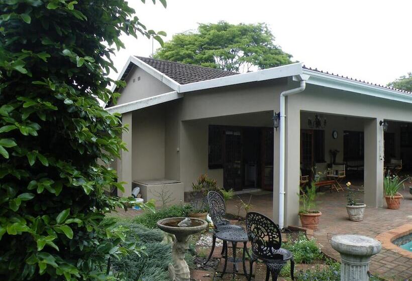 Пансион Brackens Guest House