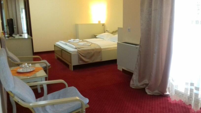 پانسیون Camves Inn