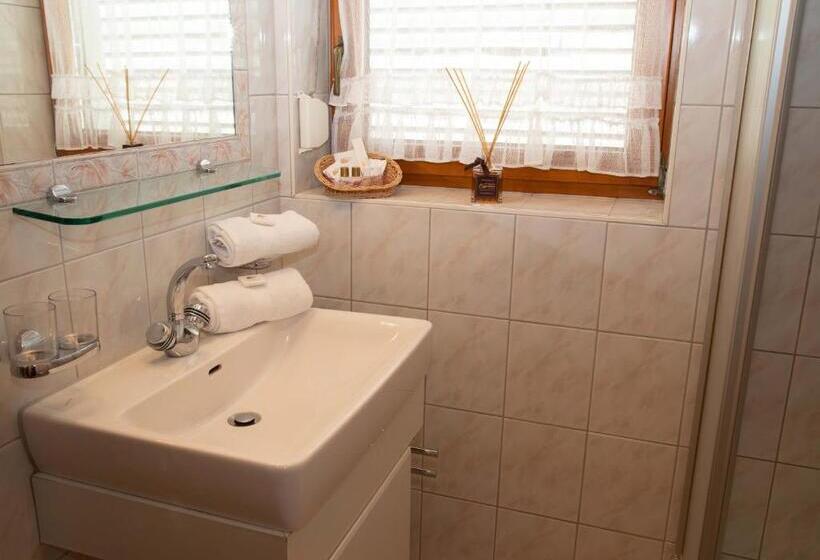 پانسیون Eggerstüberl