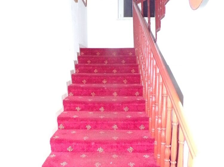 پانسیون Gästehaus Residenz Lapeiner