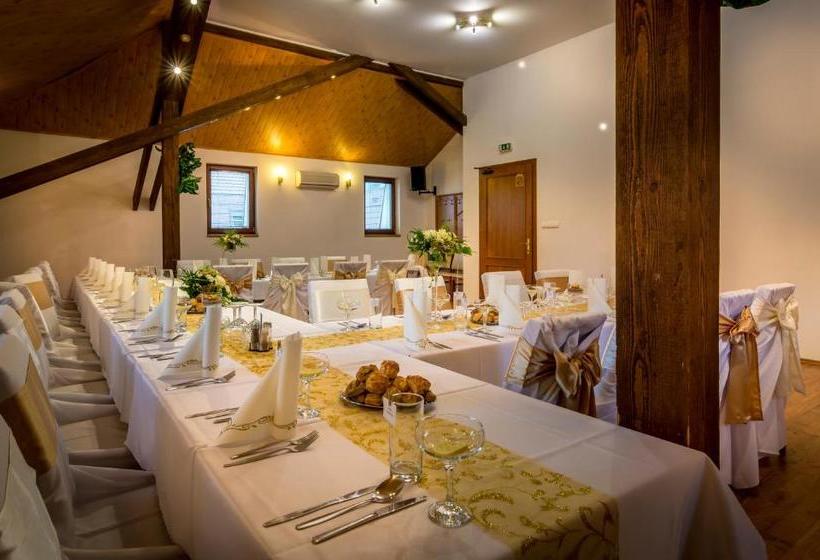 بنسيون Penzion Almada