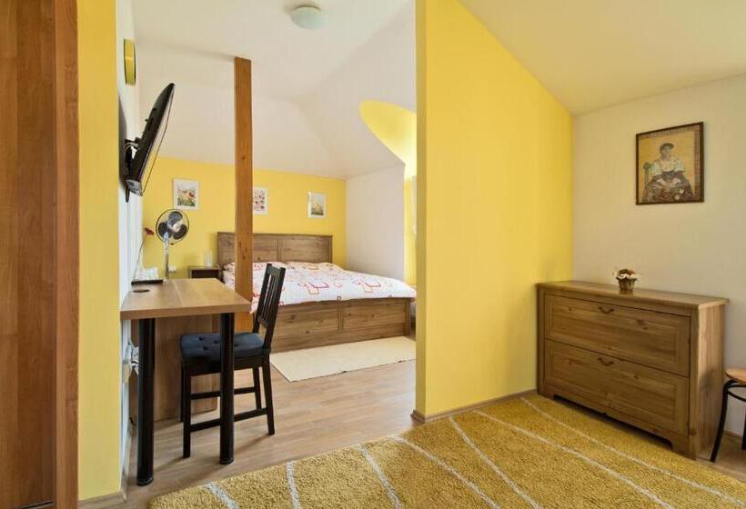 پانسیون Penzion Lilie