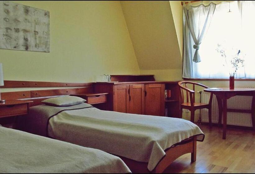 پانسیون The Zen Hostel   Posticum