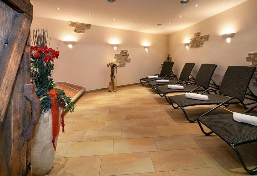 Apart Hotel Aurora Fiss