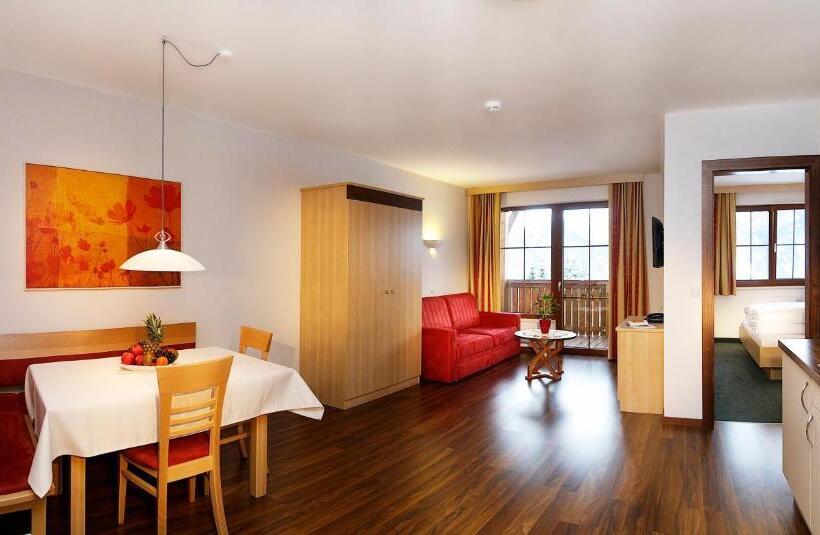 Apart Hotel Aurora Fiss