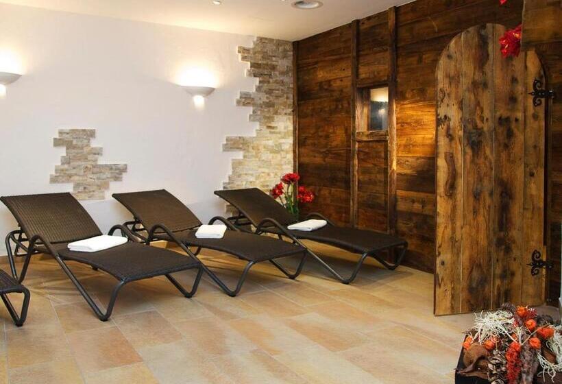 Apart Hotel Aurora Fiss