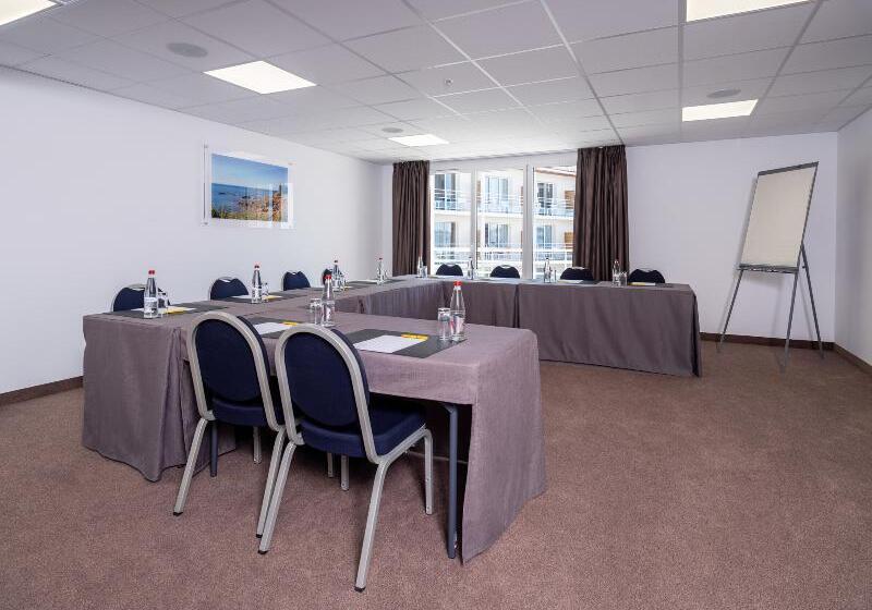 فندق Golden Tulip La Baule