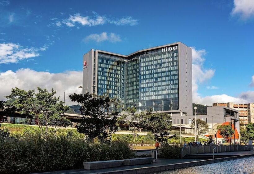 هتل Hilton Bogota Corferias