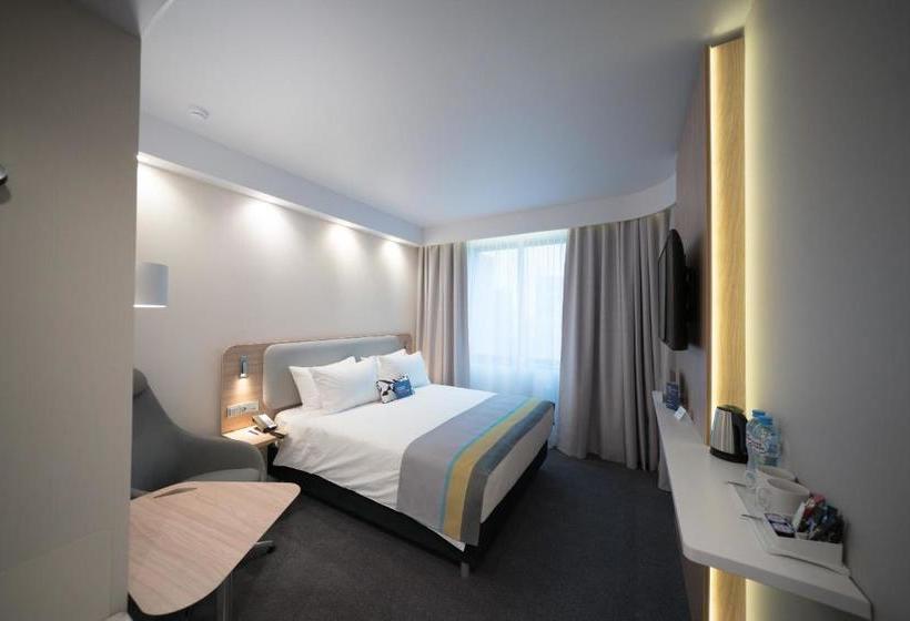 בית מלון כפרי Holiday Inn Express Moscow  Baumanskaya, An Ihg