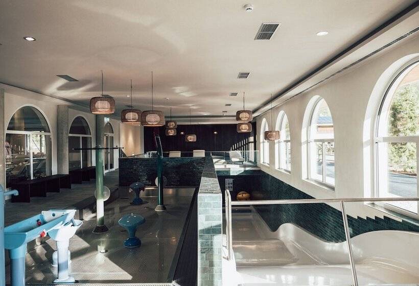 Отель Post Family Resort
