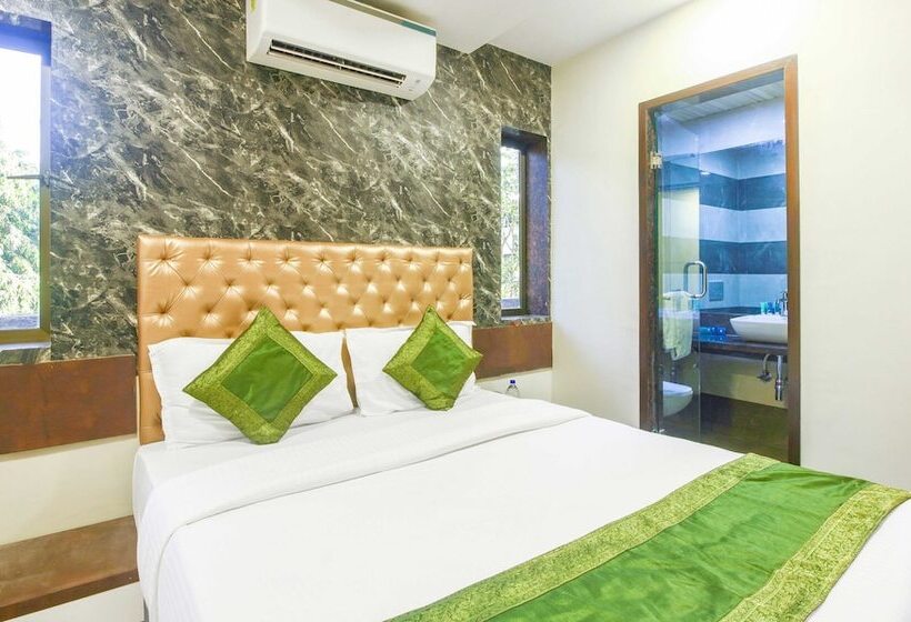 Отель Treebo Blue Moon Powai