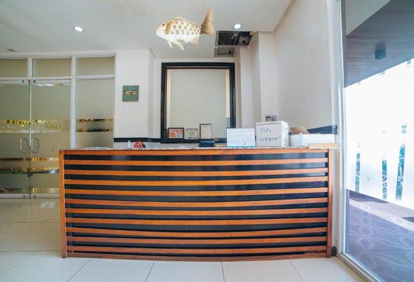 酒店 Reddoorz Premium @ Korea Town Angeles City