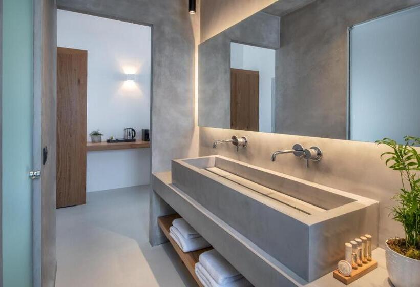 June Twenty Suites