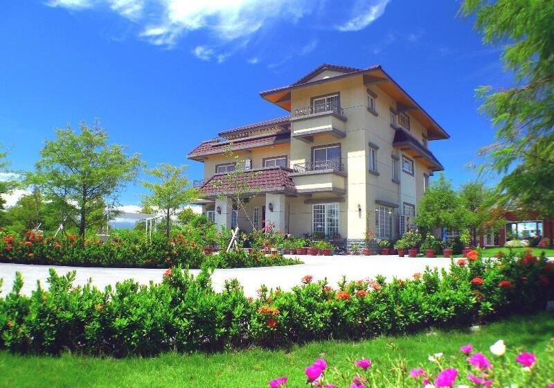 تختخواب و صبحانه Elegance House