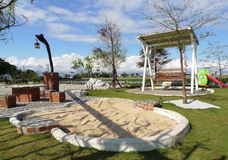 تختخواب و صبحانه Elegance House