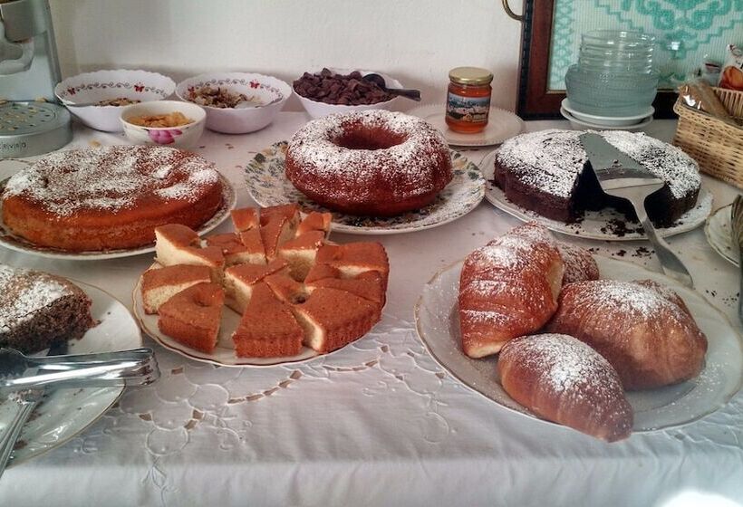 여관 Agriturismo Irghitula