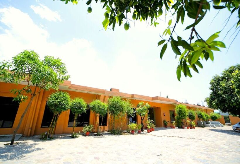 בית מלון כפרי Voco Jim Corbett By Ihg