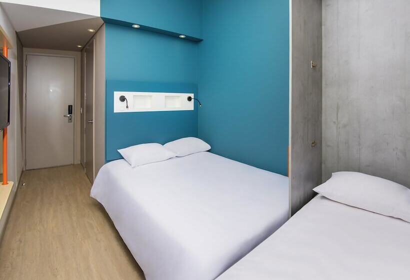בית מלון כפרי Ibis Budget Itagui