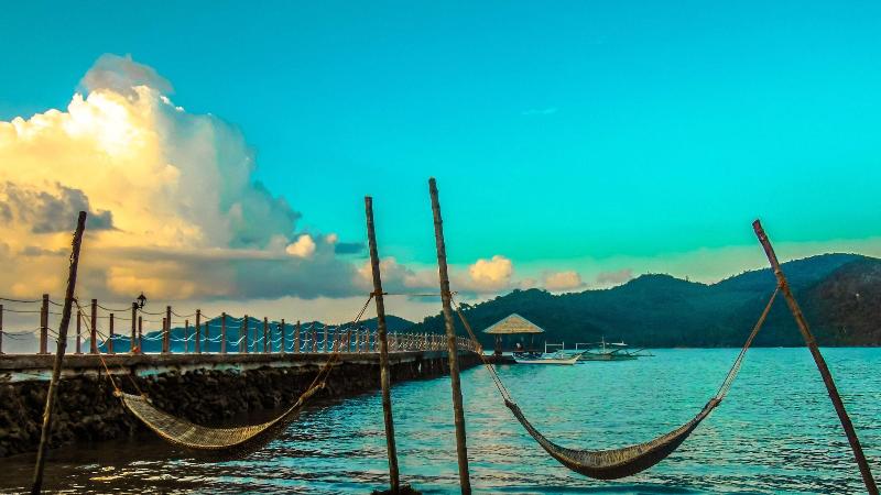 בית מלון כפרי Pangulatan Beach Resort