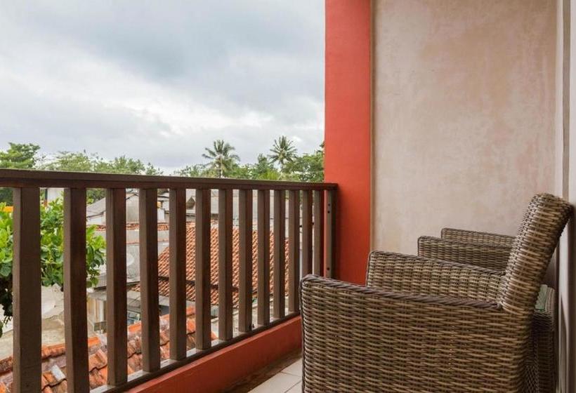 هتل Reddoorz Plus Near Pantai Barat Pangandaran