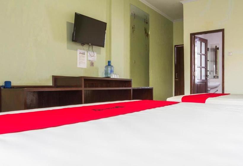 هتل Reddoorz Plus Near Pantai Barat Pangandaran