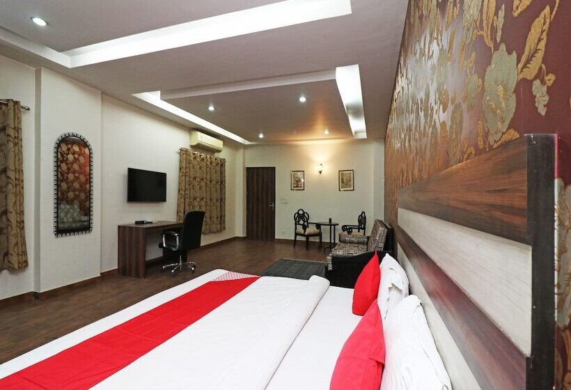 فندق Silver Star By Oyo Rooms