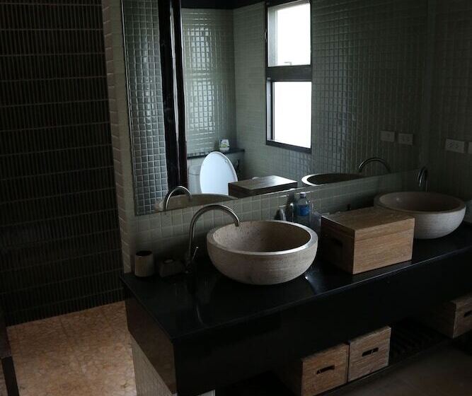 هتل Tha Lane Bay Villa