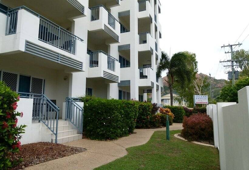 פונדק Madison Ocean Breeze Apartments