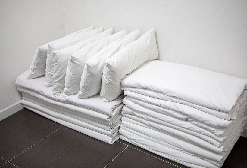 בית מלון כפרי Carib Condo