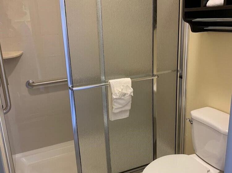 هتل Homestay Inn & Suites Edinburg