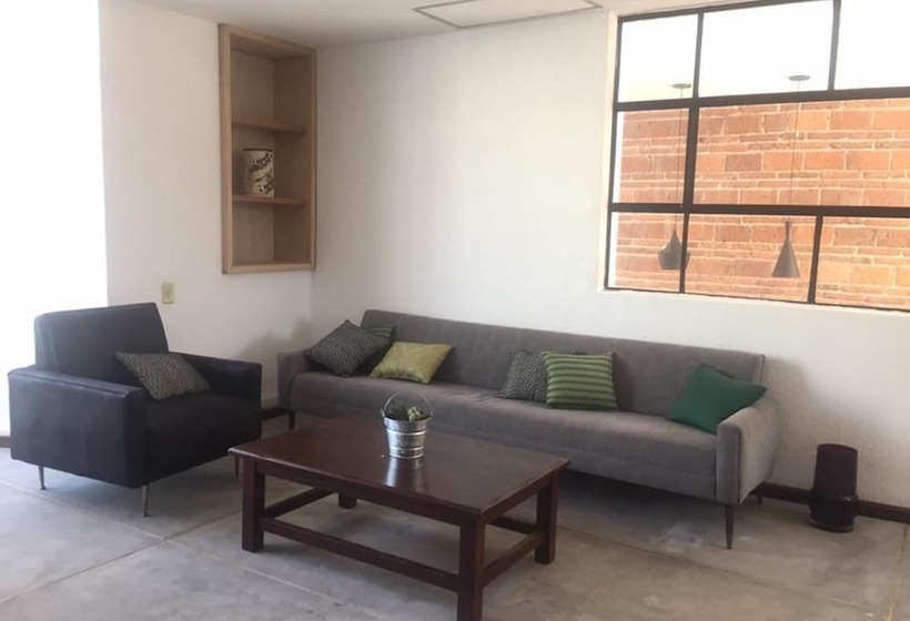 فندق Hostal Casa Viajero   Hostel